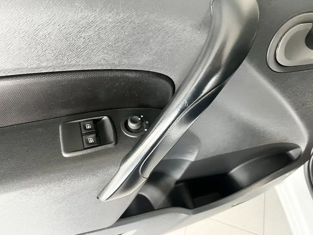 Renault KANGOO EXPRESS MAXI Z.E. 33 2021 - 15800 EUR, 22422 km - AUTO.MOTO.pt - 22422km - foto 15 de 21