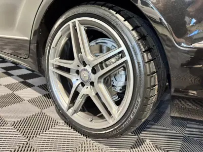 Mercedes-Benz CLS 350 2011 - 22900 EUR, 83484 km - 83484km - foto 33 de 36