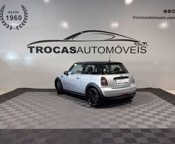 MINI 3 Portas 2010 - 8900 EUR, 211000 km - AUTO.MOTO.pt - 211000km - foto 29 de 33
