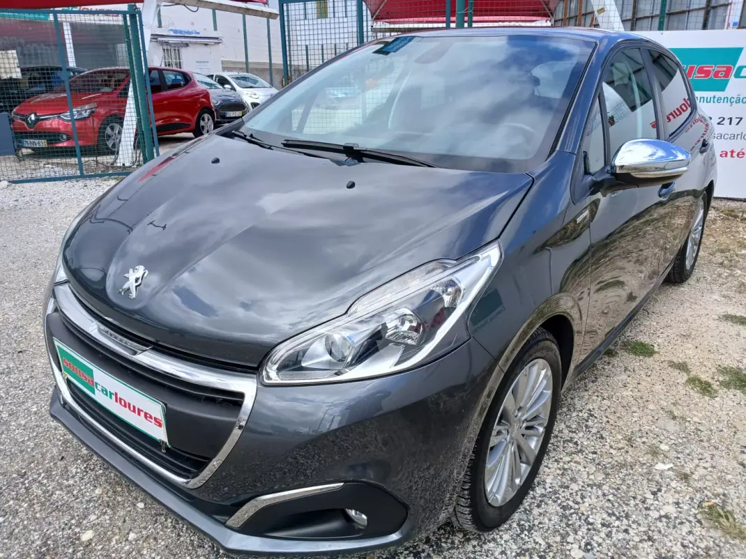 Peugeot 208 2017 - 7950 EUR, 104781 km - AUTO.MOTO.pt - 104781km - foto 2 de 26