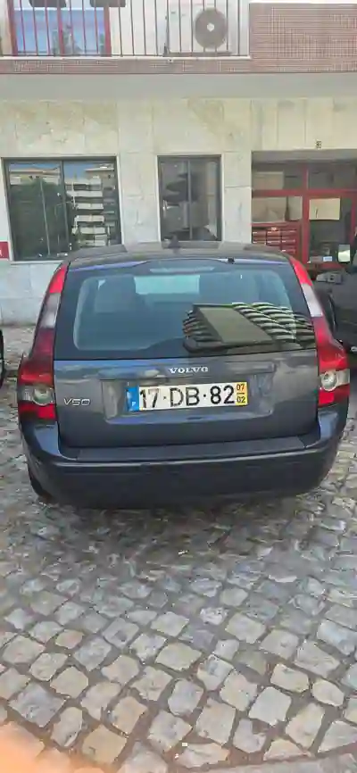 Volvo V50 2007 - 3990 EUR, 228 km - AUTO.MOTO.pt - 228km - foto 3 de 13