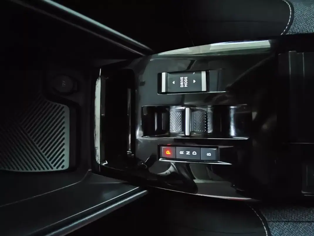 Citroën e-C4 2022 - 18500 EUR, 29900 km - AUTO.MOTO.pt - 29900km - foto 28 de 32