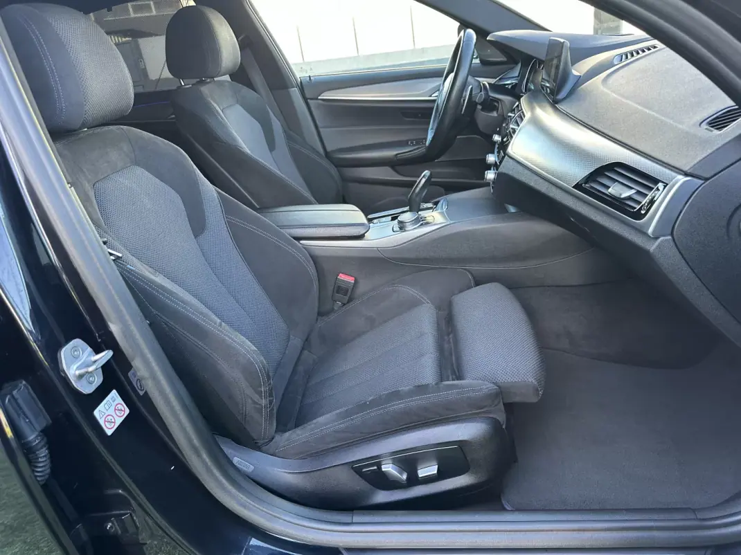 BMW M550d 2017 - 49900 EUR, 150000 km - AUTO.MOTO.pt - 150000km - foto 50 de 54