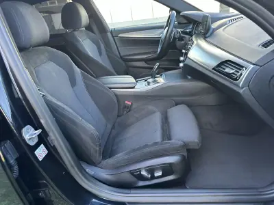 BMW M550d 2017 - 49900 EUR, 150000 km - AUTO.MOTO.pt - 150000km - foto 50 de 54