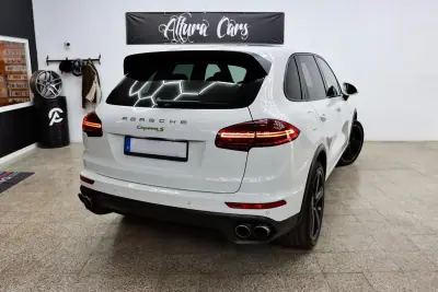 Porsche Cayenne 2015 - 41900 EUR, 140000 km - 140000km - foto 27 de 32