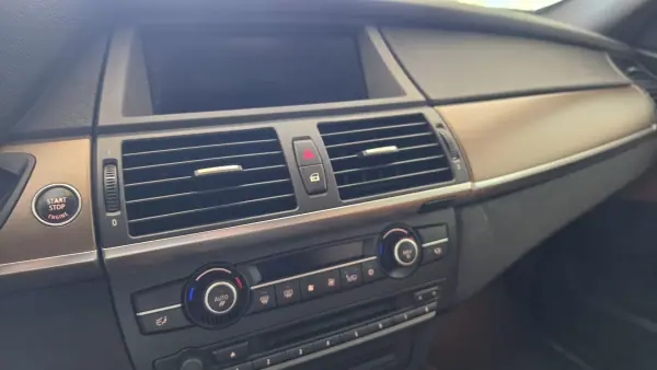BMW X6 2011 - 22500 EUR, 260939 km - 260939km - foto 52 de 72