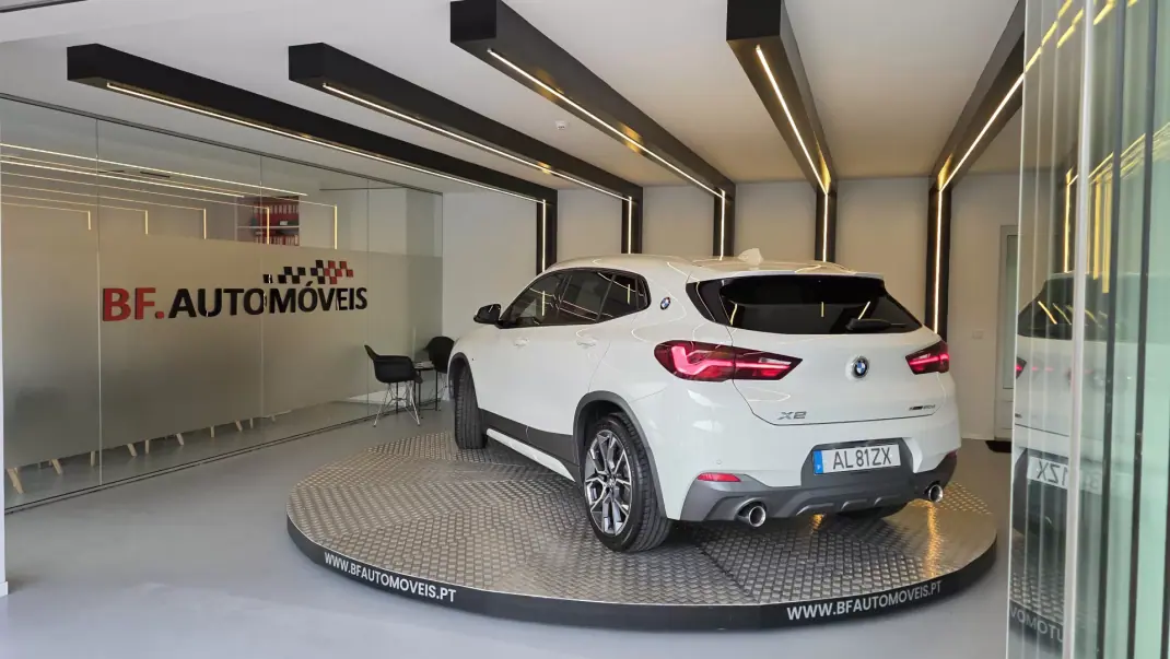 BMW X2 2021 - 36900 EUR, 76648 km - AUTO.MOTO.pt - 76648km - foto 3 de 59