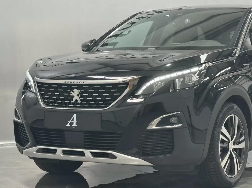 Peugeot 3008 2018 - 16990 EUR, 121000 km - AUTO.MOTO.pt - 121000km - foto 16 de 31