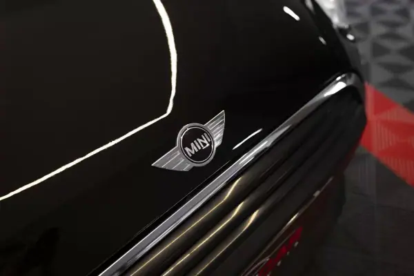 MINI Cooper 2015 - 13490 EUR, 158429 km - AUTO.MOTO.pt - 158429km - foto 6 de 21