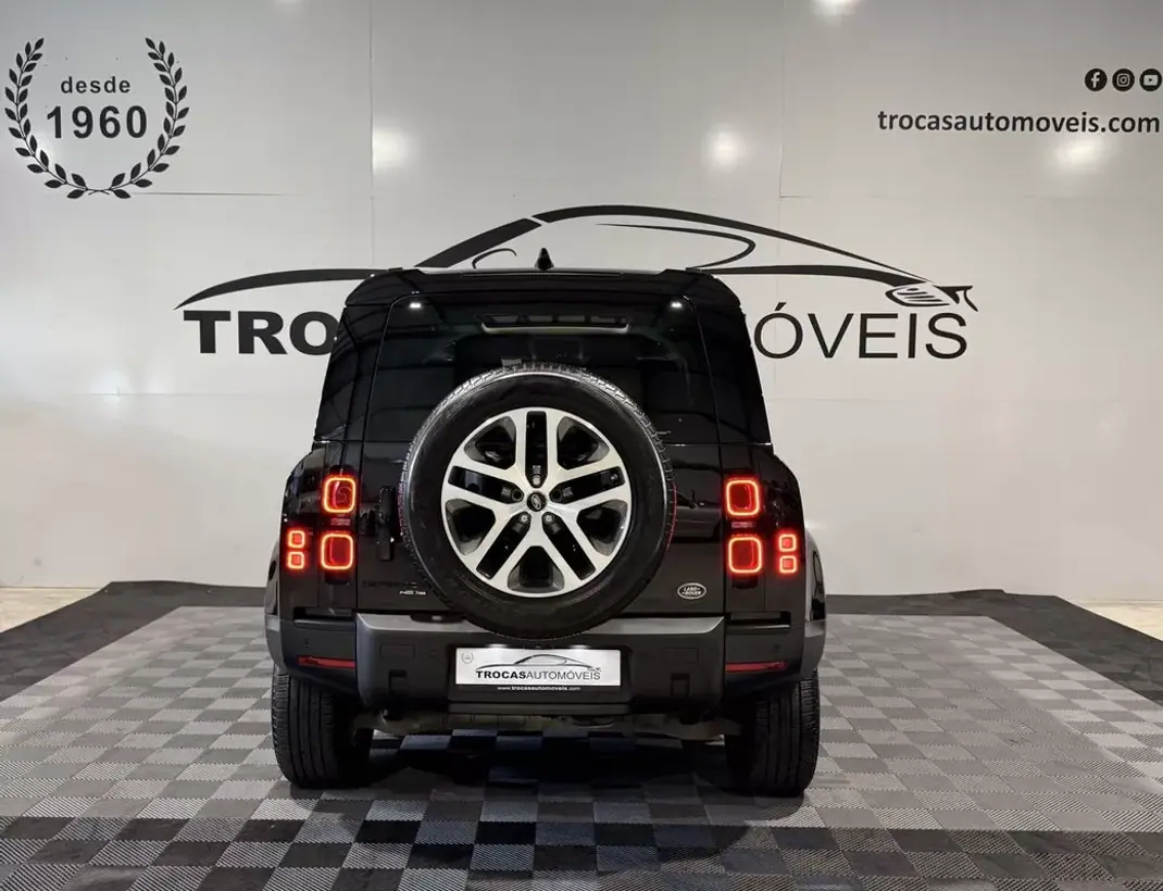 Land Rover Defender 2020 - 89900 EUR, 121000 km - 121000km - foto 6 de 60