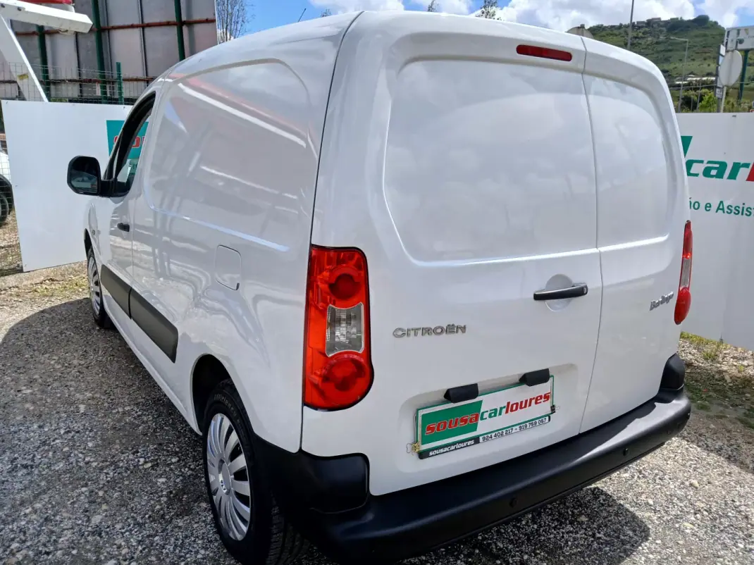 Citroën BERLINGO 1.6 HDI 600 C/AC 2010 - 8750 EUR, 54679 km - AUTO.MOTO.pt - 54679km - foto 12 de 23