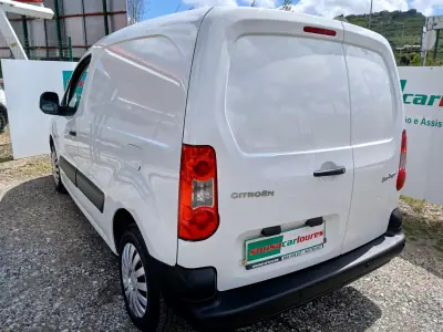 Citroën BERLINGO 1.6 HDI 600 C/AC 2010 - 8750 EUR, 54679 km - AUTO.MOTO.pt - 54679km - foto 12 de 23