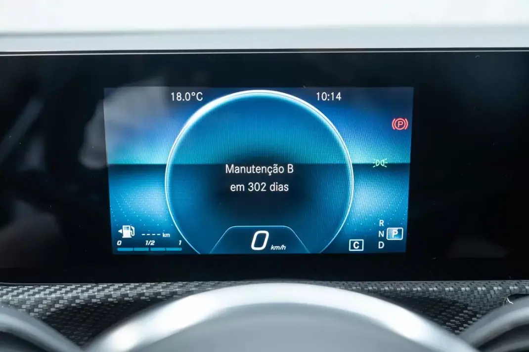 Mercedes-Benz CLA 180 2023 - 29950 EUR, 70000 km - AUTO.MOTO.pt - 70000km - foto 22 de 43