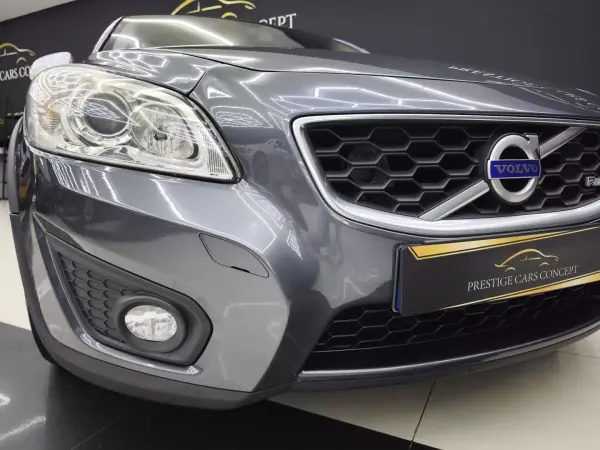 Volvo C30 2012 - 10950 EUR, 265888 km - AUTO.MOTO.pt - 265888km - foto 9 de 35