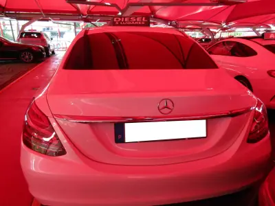 Mercedes-Benz C 200 2016 - 22950 EUR, 178591 km - foto 5 de 15