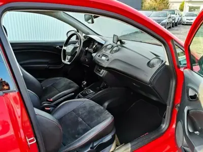 SEAT Ibiza 2015 - 9990 EUR, 128257 km - AUTO.MOTO.pt - 128257km - foto 2 de 22