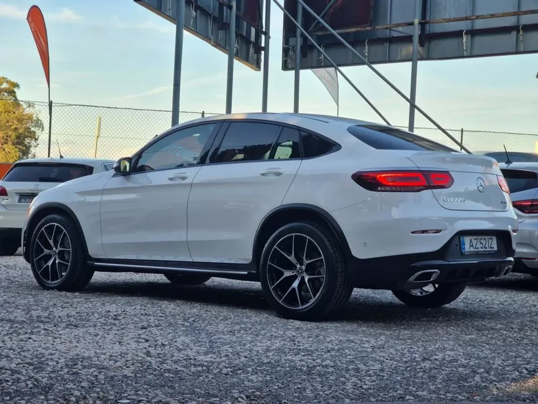 Mercedes-Benz GLC 220 2019 - 48500 EUR, 120000 km - AUTO.MOTO.pt - 120000km - foto 8 de 28