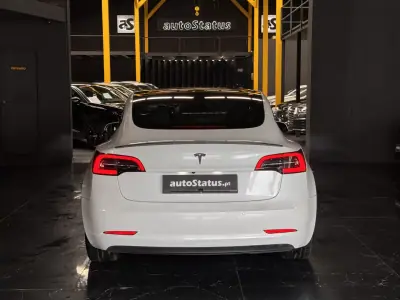 Tesla Model 3 2021 - 28990 EUR, 36500 km - AUTO.MOTO.pt - 36500km - foto 7 de 22