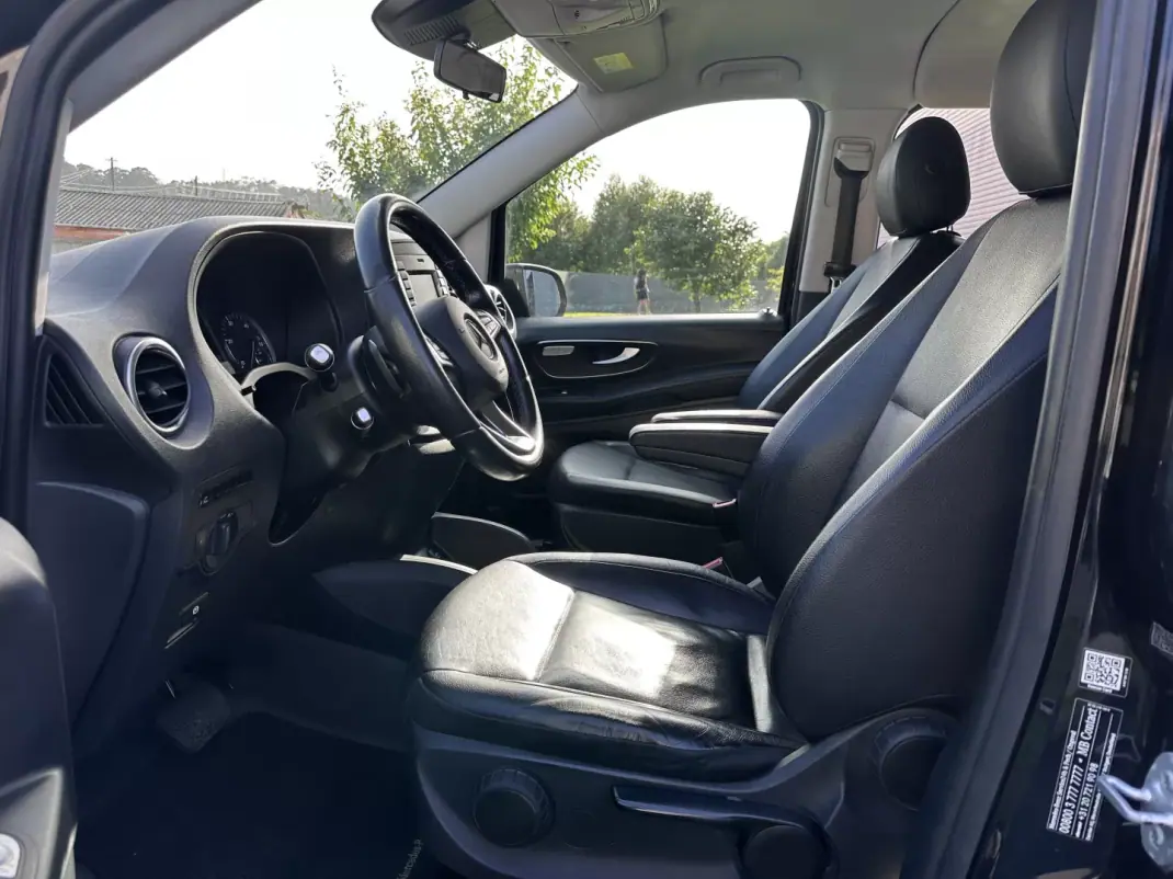 Mercedes-Benz Vito Tourer 2015 - 24900 EUR, 320000 km - AUTO.MOTO.pt - 320000km - foto 50 de 57