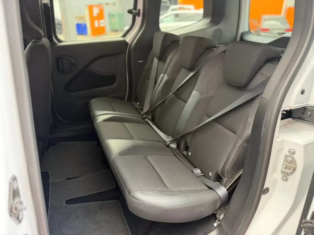 Renault Kangoo 2024 - 25900 EUR, 84343 km - AUTO.MOTO.pt - 84343km - foto 13 de 18