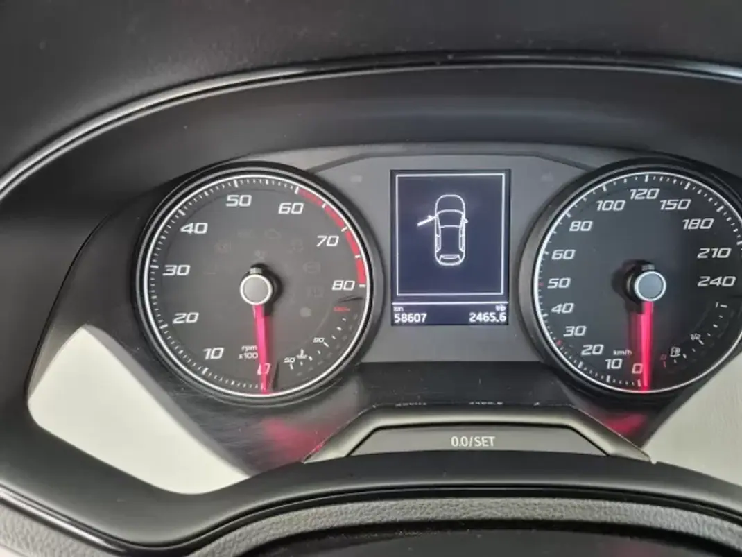 SEAT Ibiza 2020 - 13750 EUR, 58593 km - AUTO.MOTO.pt - 58593km - foto 10 de 10