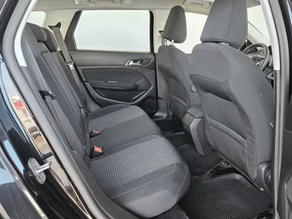 Peugeot 308 SW 2019 - 11750 EUR, 133000 km - AUTO.MOTO.pt - 133000km - foto 8 de 10