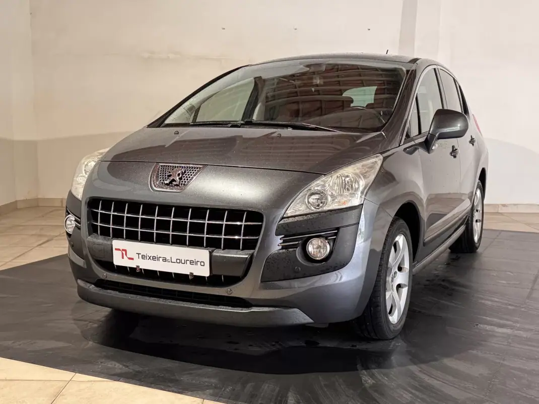 Peugeot 3008 2011 - 7900 EUR, 218000 km - AUTO.MOTO.pt - 218000km - foto 1 de 22