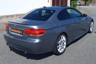 BMW 320 2009 - 11990 EUR, 252500 km - AUTO.MOTO.pt - 252500km - foto 4 de 21