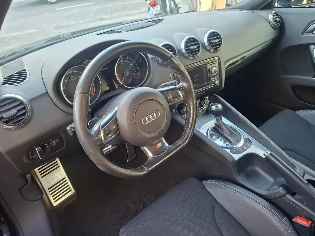Audi TT Coupé 2009 - 16900 EUR, 198000 km - 198000km - foto 20 de 32