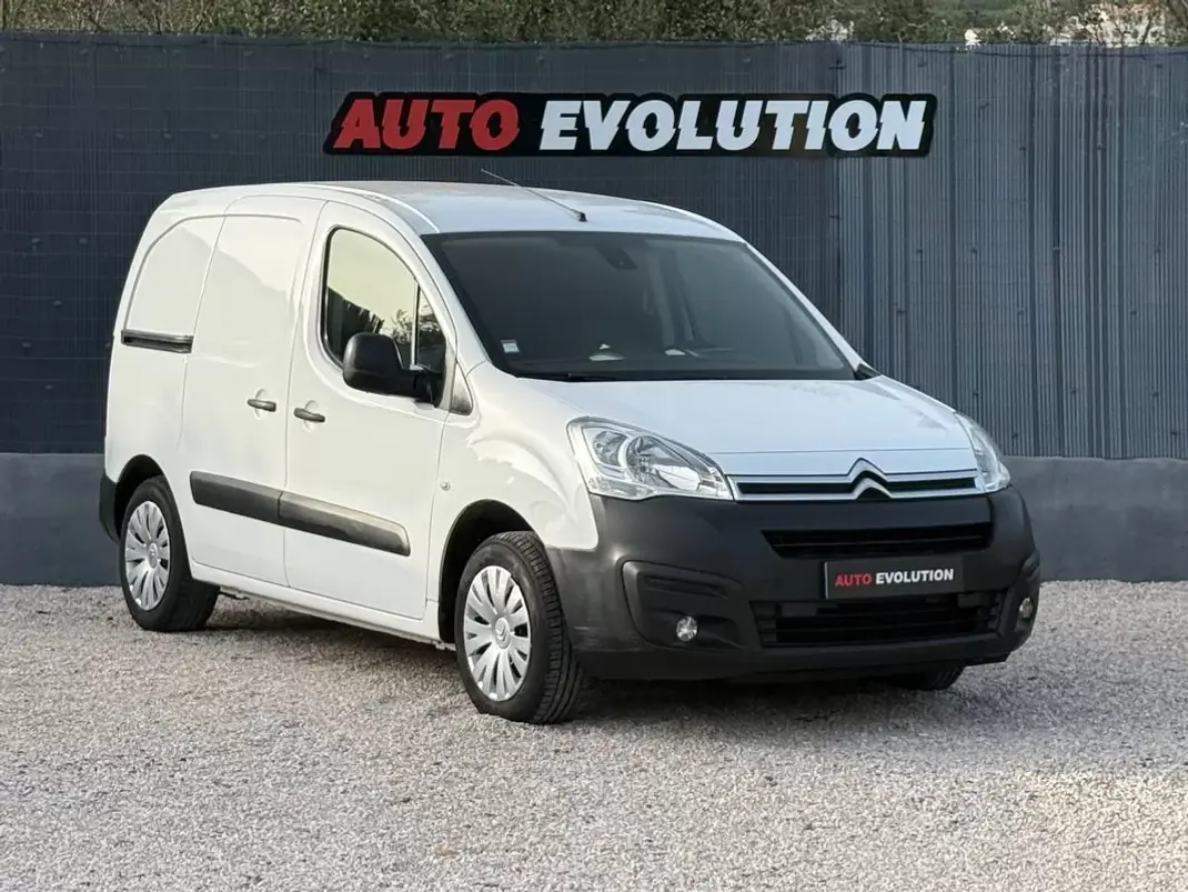 Citroën BERLINGO 1.6hdi 3L AUTOMATICA 2017 - 9950 EUR, 219000 km - AUTO.MOTO.pt - 219000km - foto 23 de 23