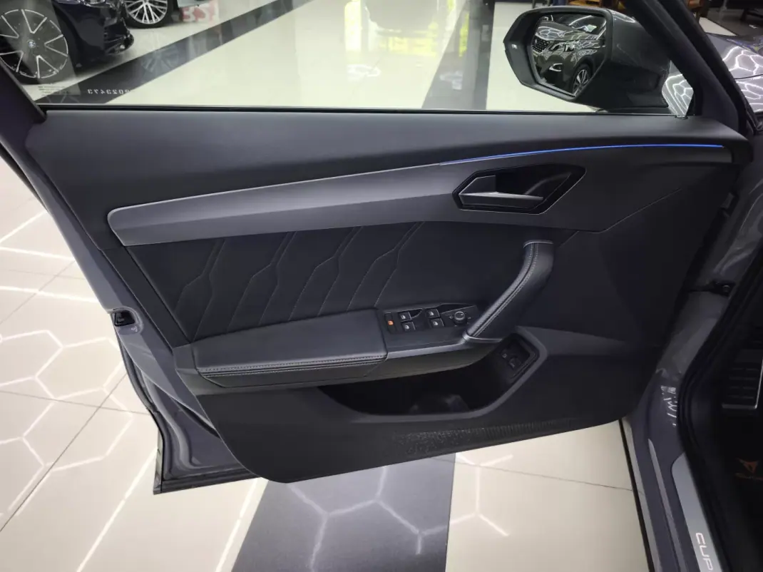 Cupra Formentor 2021 - 29950 EUR, 113105 km - 113105km - foto 23 de 50