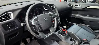 Citroën C4 2011 - 6500 EUR, 290000 km - AUTO.MOTO.pt - 290000km - foto 14 de 20