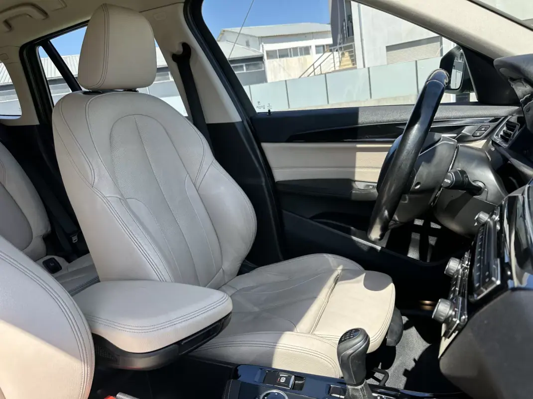 BMW X1 2016 - 17900 EUR, 200000 km - 200000km - foto 58 de 66