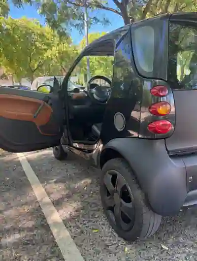 Smart ForTwo Coupé 2004 - 3000 EUR, 185500 km - AUTO.MOTO.pt - 185500km - foto 2 de 10