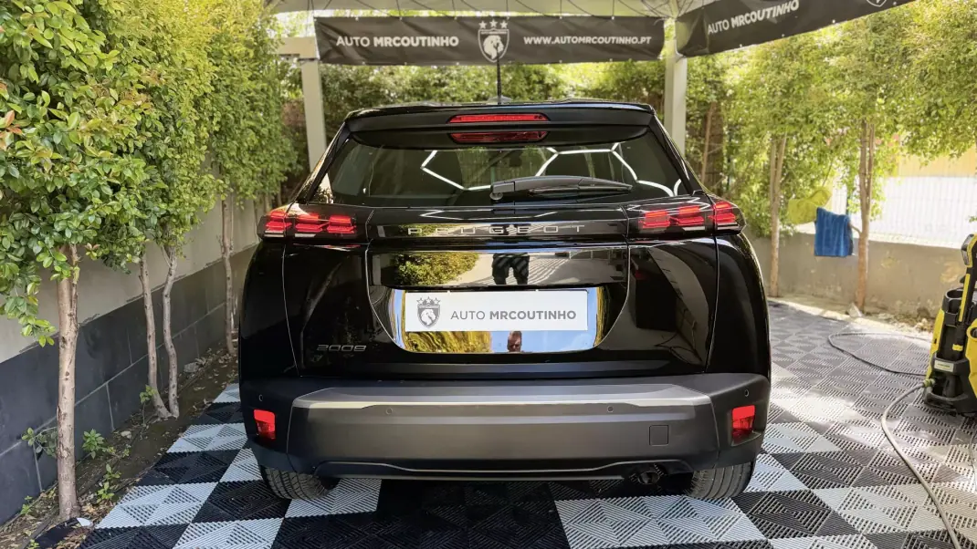 Peugeot 2008 2025 - 22500 EUR, 3357 km - AUTO.MOTO.pt - 3357km - foto 7 de 20