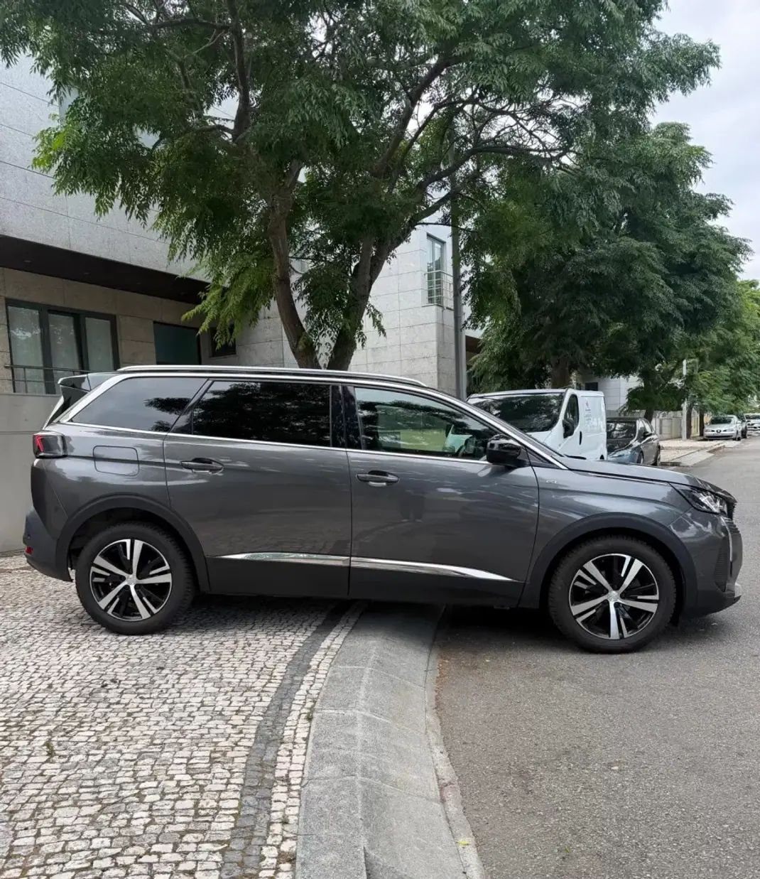Peugeot 5008 2021 - 23990 EUR, 117000 km - 117000km - foto 3 de 19