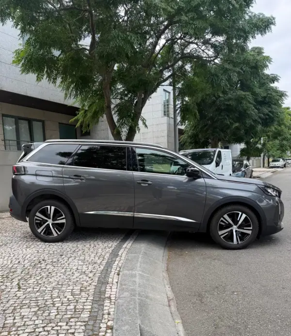 Peugeot 5008 PureTech 130 EAT8 Stop & Start GT 2021 Petrol