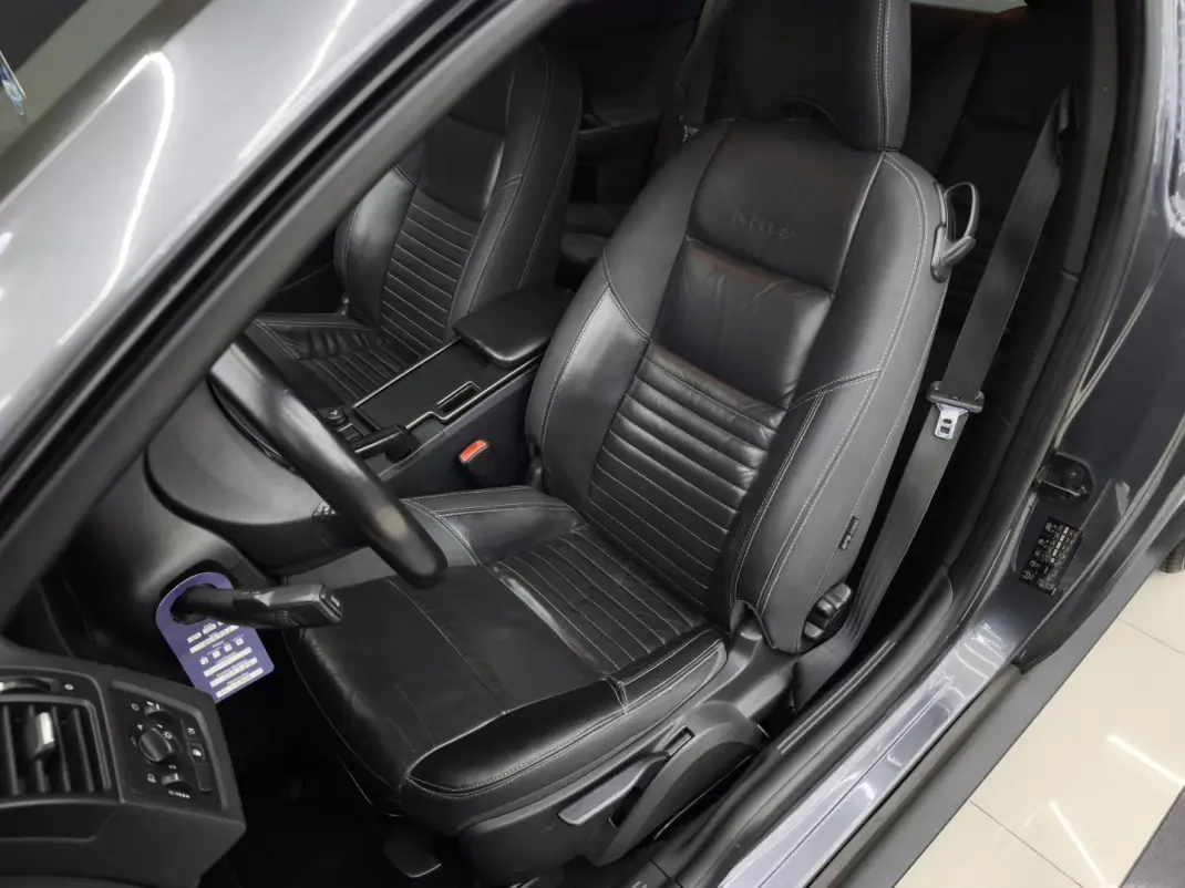 Volvo C30 2012 - 10950 EUR, 265888 km - AUTO.MOTO.pt - 265888km - foto 22 de 35