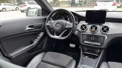 Mercedes-Benz CLA 200 2017 - 21800 EUR, 181000 km - AUTO.MOTO.pt - 181000km - foto 27 de 55
