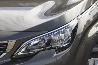 Peugeot 5008 2019 - 18900 EUR, 148184 km - AUTO.MOTO.pt - 148184km - foto 6 de 28