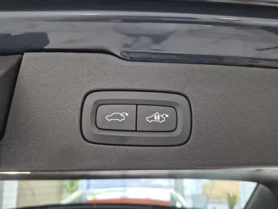 Volvo V60 2021 - 31800 EUR, 74884 km - AUTO.MOTO.pt - 74884km - foto 12 de 34
