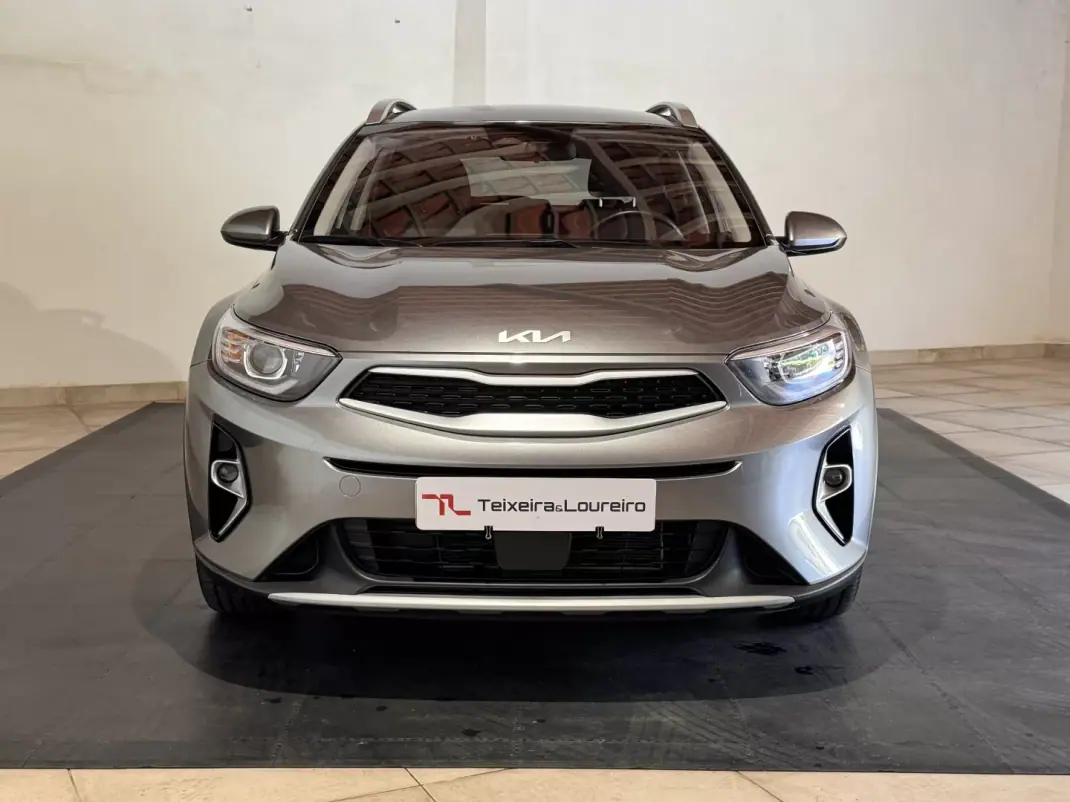 Kia Stonic 2025 - 16990 EUR, 19459 km - AUTO.MOTO.pt - 19459km - foto 2 de 25