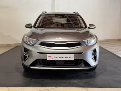 Kia Stonic 2025 - 16990 EUR, 19459 km - AUTO.MOTO.pt - 19459km - foto 2 de 25