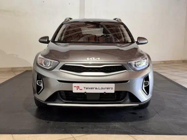 Kia Stonic 2025 - 16990 EUR, 19459 km - AUTO.MOTO.pt - 19459km - foto 2 de 25