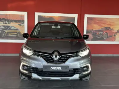Renault Captur 2017 - 15990 EUR, 80345 km - AUTO.MOTO.pt - 80345km - foto 5 de 21