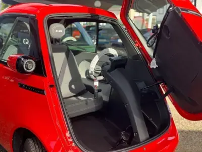 2025 - 13800 EUR, 20 km - AUTO.MOTO.pt - 20km - foto 18 de 23