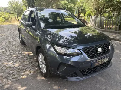 SEAT Arona 2025 - 22000 EUR, 10000 km - AUTO.MOTO.pt - 10000km - foto 17 de 27