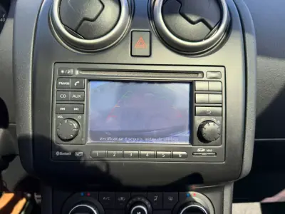 Nissan Qashqai 2011 - 10750 EUR, 149845 km - 149845km - foto 27 de 44