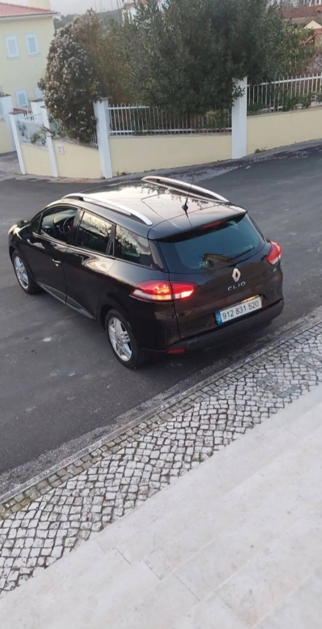 Renault Clio 2015 - 5250 EUR, 244901 km - AUTO.MOTO.pt - 244901km - foto 10 de 11