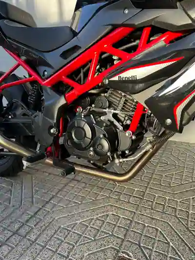 Benelli BN 2025 - 2400 EUR, 9625 km - 9625km - foto 10 de 14